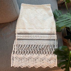 IXIAH White Mini Skirt with Crochet Lace Overlay Size 6